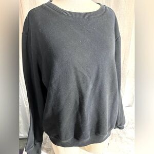 Men’s starter sweatshirts size large (fits like medium)